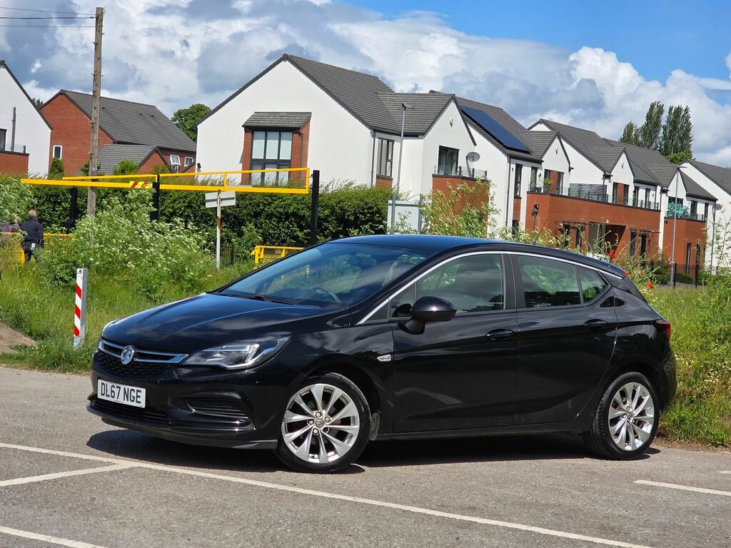 Vauxhall Astra Astra Hatchback DL67NGE Black #3