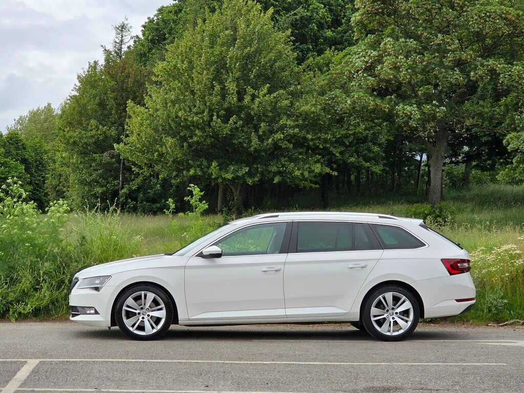 Skoda Superb 2.0 Tdi Se L Executive Estate Eu White #4