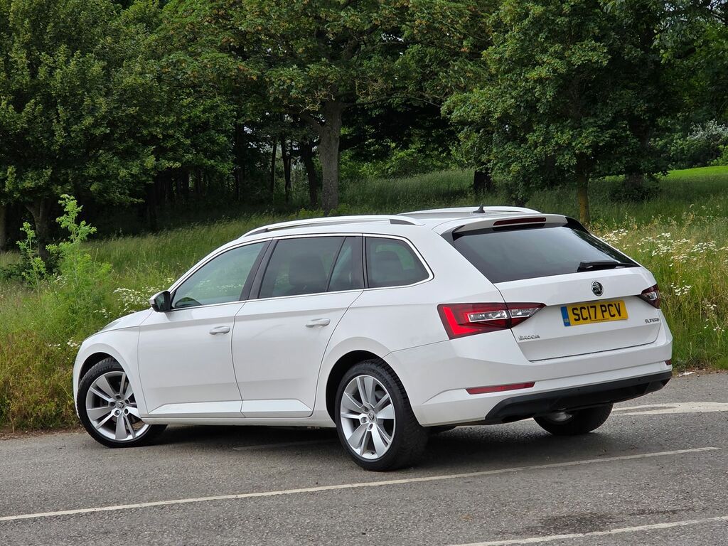 Skoda Superb 2.0 Tdi Se L Executive Estate Eu White #5