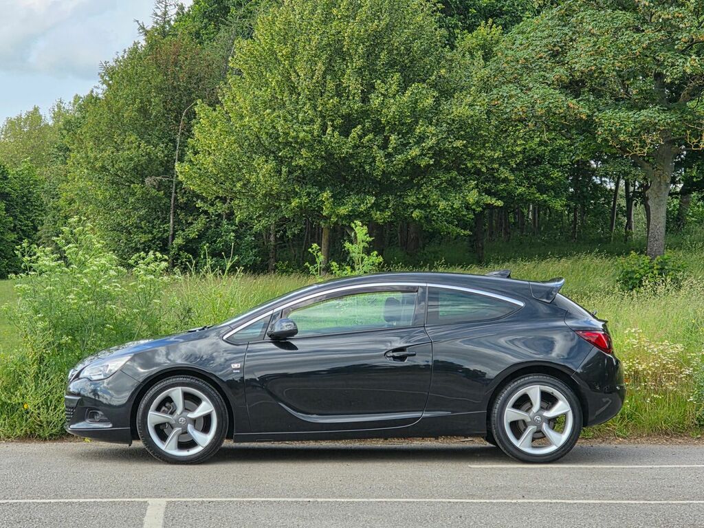Vauxhall Astra GTC 1.6 Cdti Ecoflex Sri Coupe Euro Black #4
