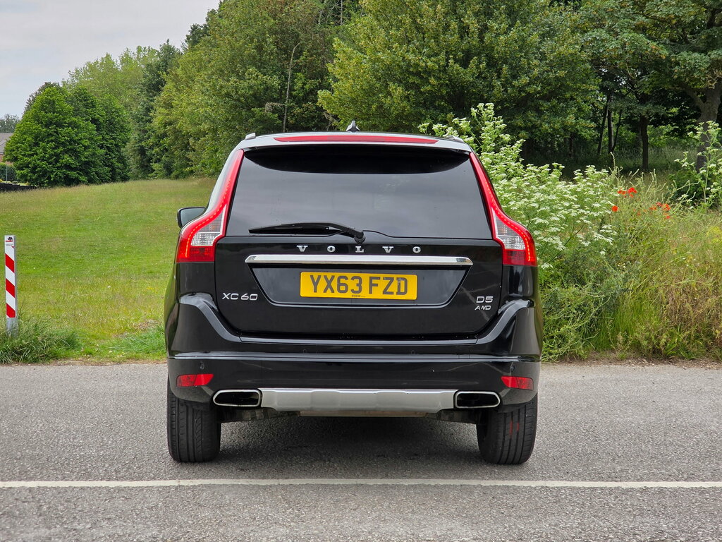 Volvo XC60 2.4 D5 Se Lux Nav Geartronic Awd Euro 5 YX63FZD Black #6
