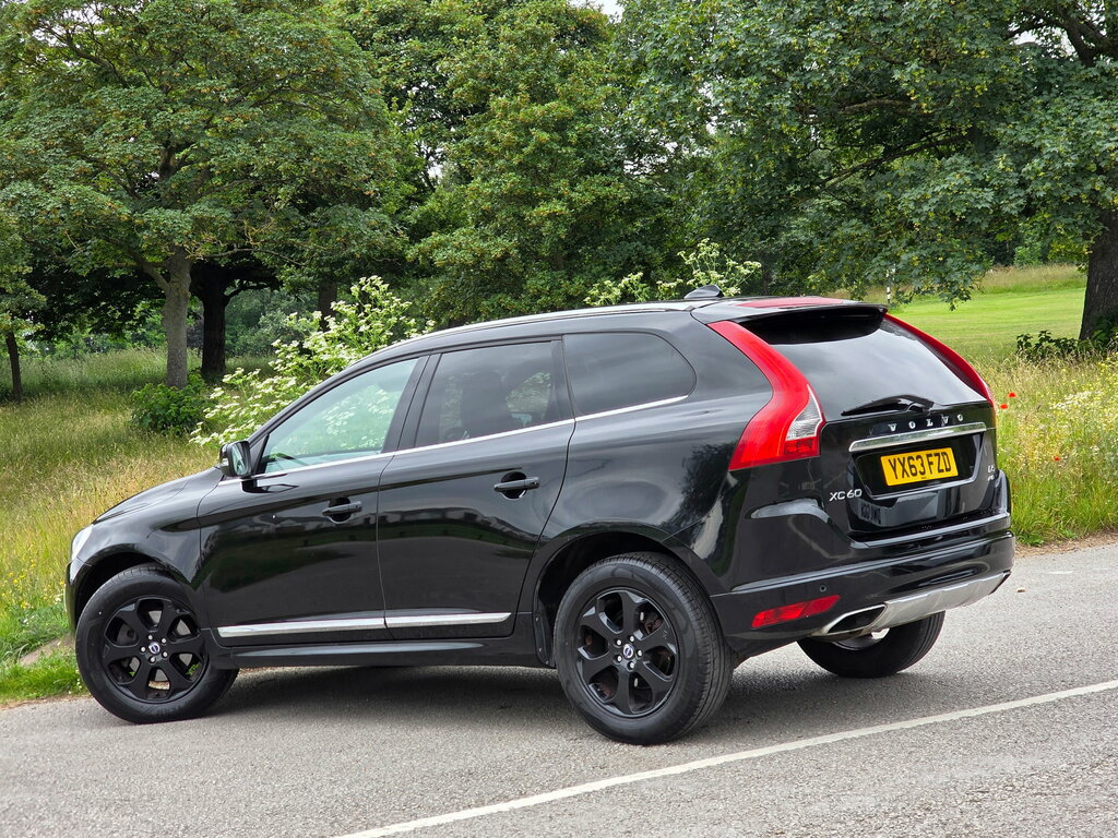 Volvo XC60 2.4 D5 Se Lux Nav Geartronic Awd Euro 5 YX63FZD Black #5