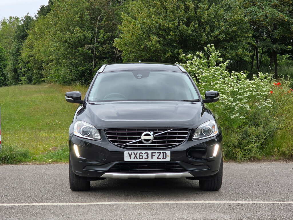 Volvo XC60 2.4 D5 Se Lux Nav Geartronic Awd Euro 5 YX63FZD Black #2
