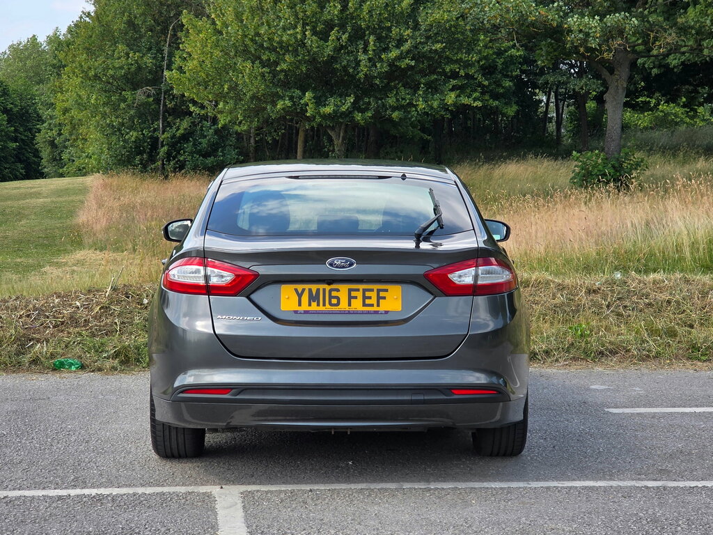 Ford Mondeo 2.0 Tdci Zetec Hatchback Euro 6 Grey #6