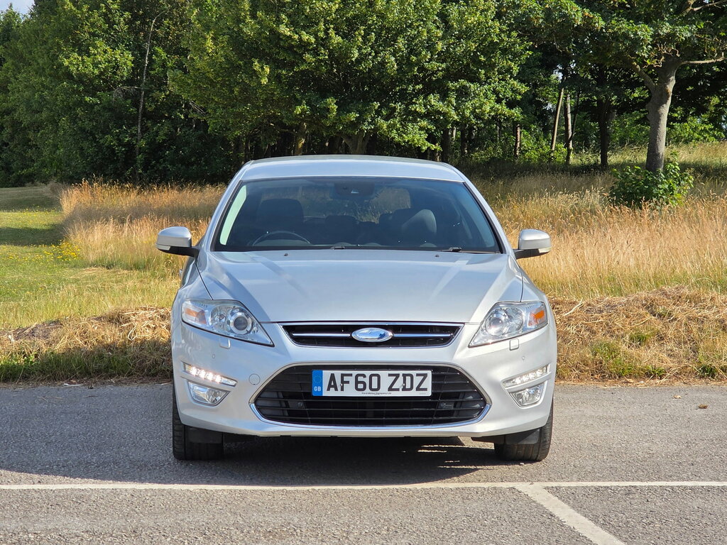 Ford Mondeo Mondeo Estate Silver #2
