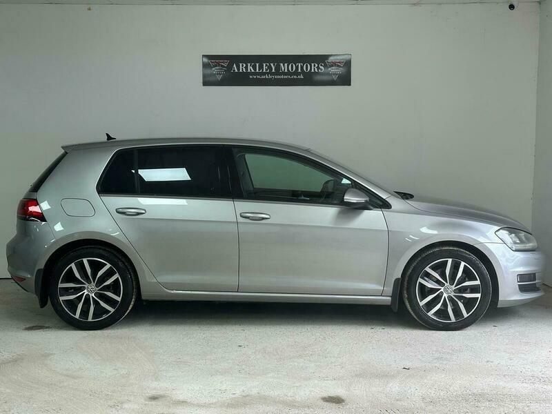 Volkswagen Golf 1.4 Tsi Bluemotion Tech Black #6