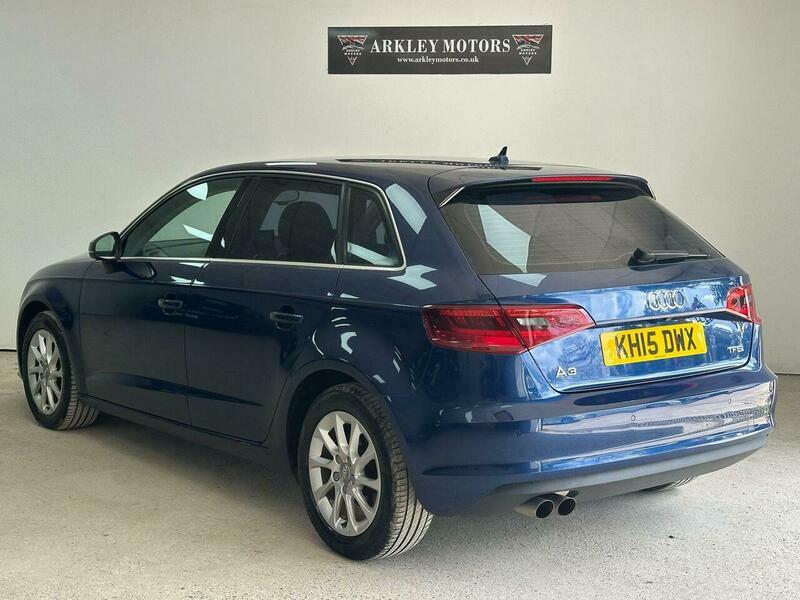 Audi A4 2.0 Tdi Ultra Se Technik 161 Bhp White #9