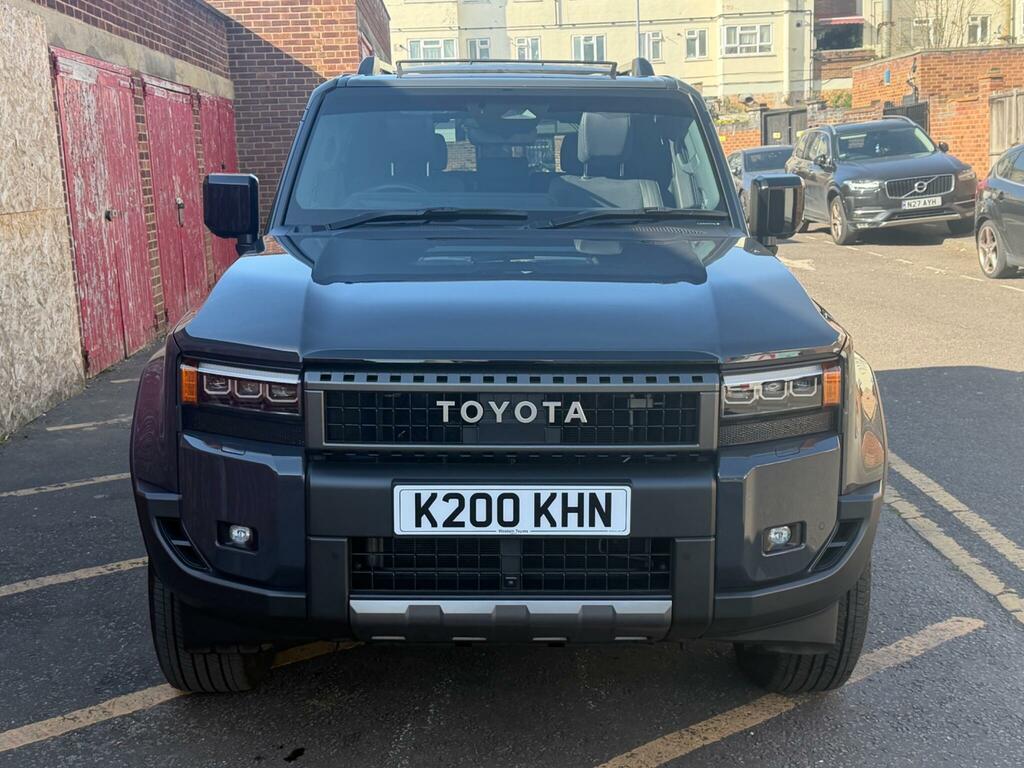 Toyota Land Cruiser Invincible Grey