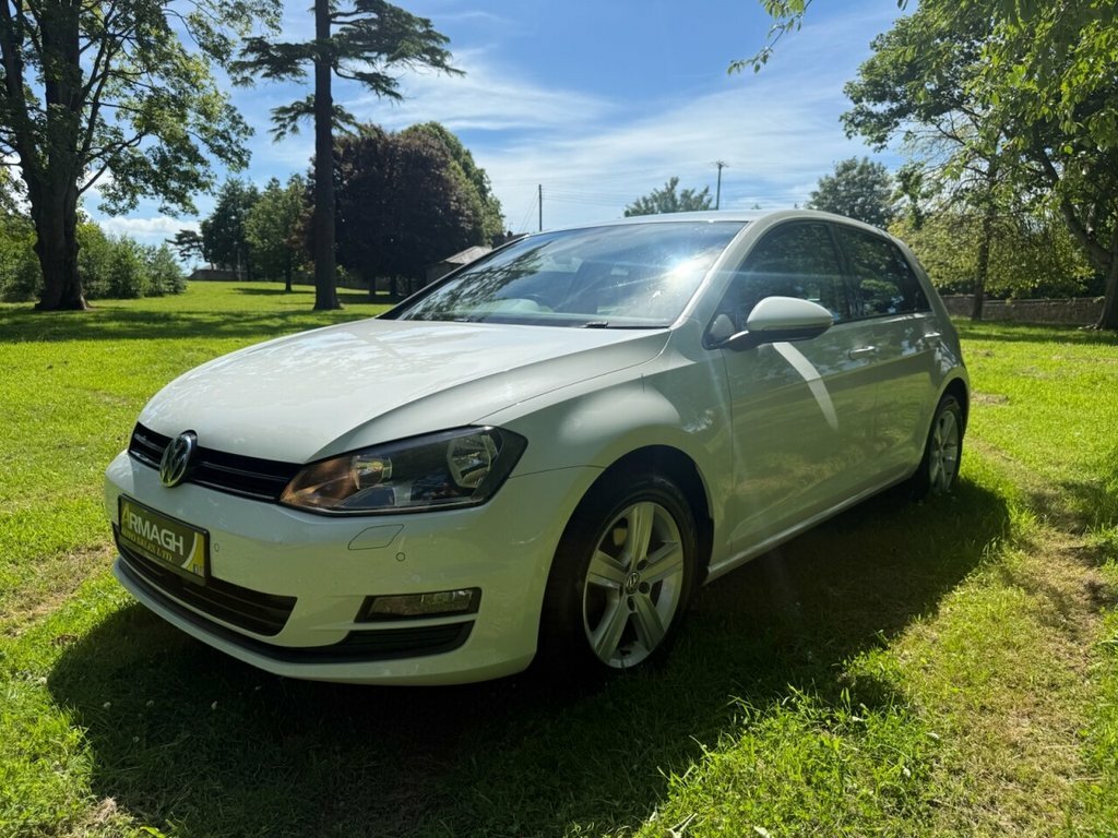 Volkswagen Golf Hatchback A066XBW #3
