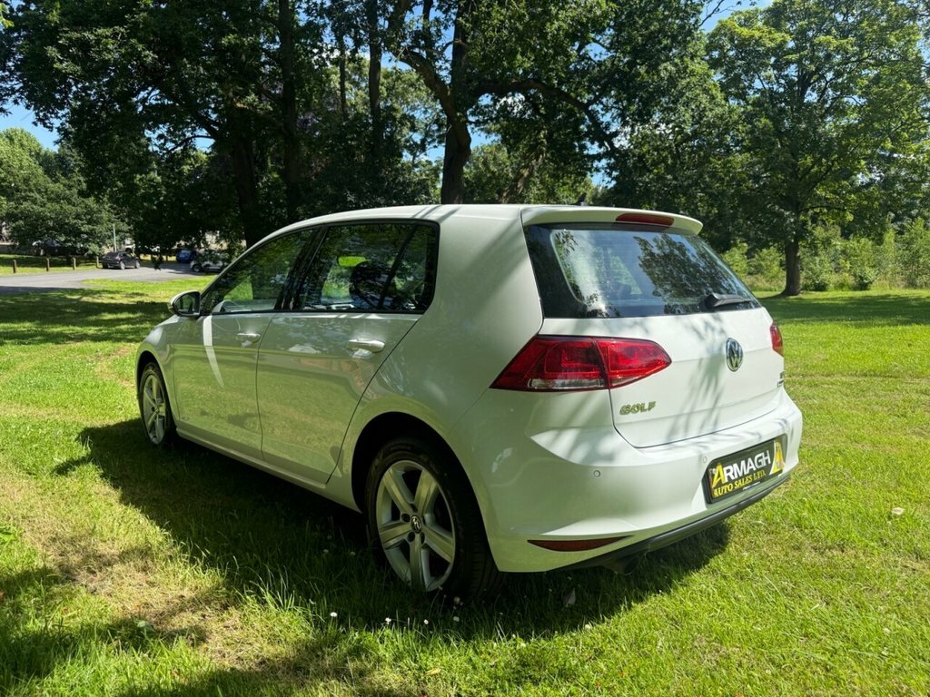 Volkswagen Golf Hatchback A066XBW #5