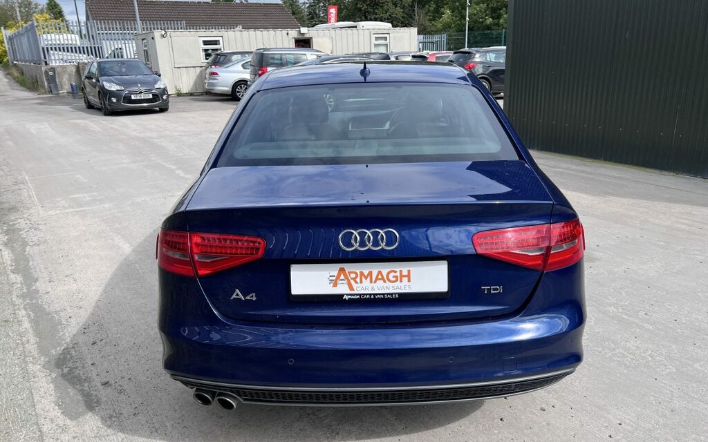 Audi A4 Tdi S-line Black Edition  #6