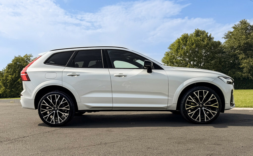 Volvo XC60 R-design Pro B4 Mhev Awd KV22YWY #3