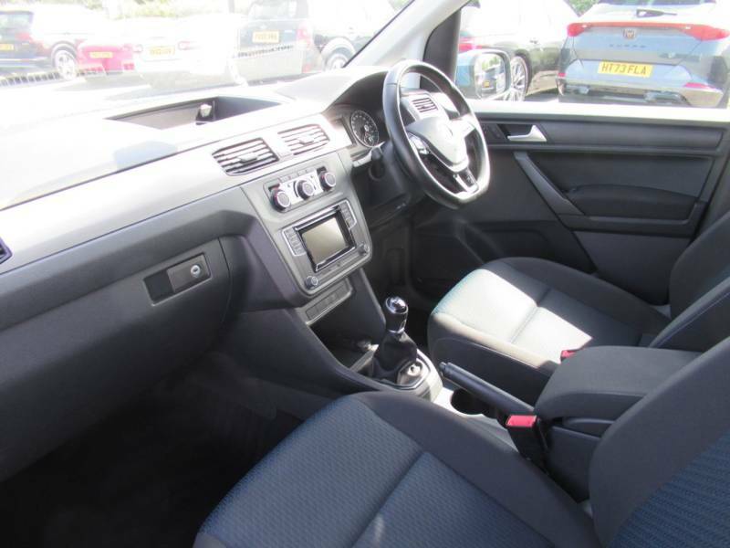 Volkswagen Caddy Life 2.0 Tdi Dsg Green #14