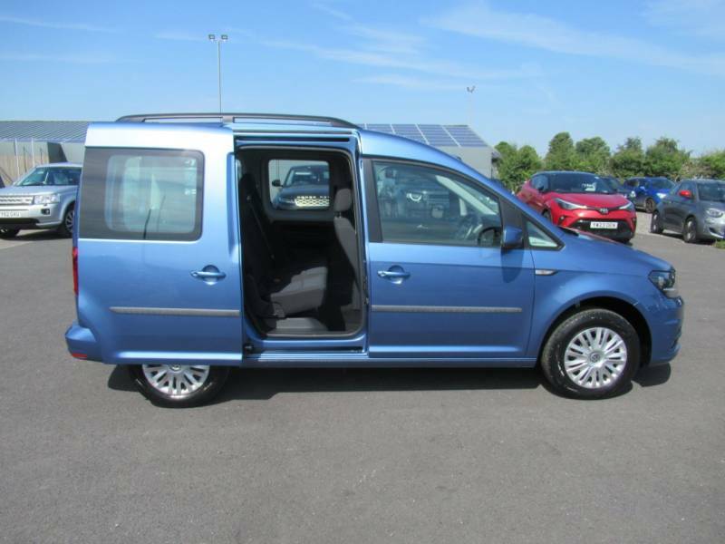 Volkswagen Caddy Life 2.0 Tdi Dsg Green #7