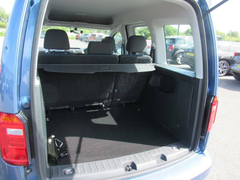 Volkswagen Caddy Life 2.0 Tdi Dsg Green #9