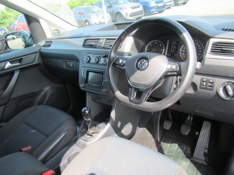 Volkswagen Caddy Life 2.0 Tdi Dsg Green #11