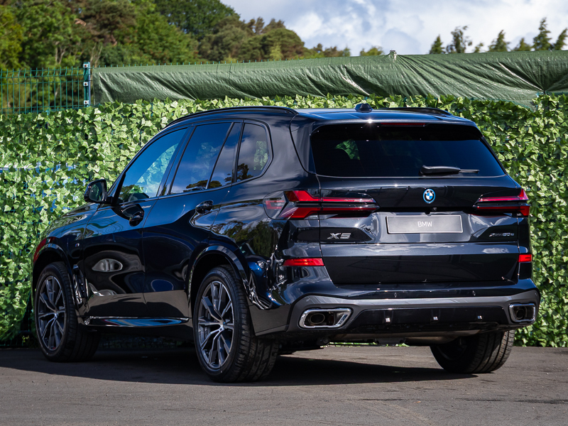 BMW X5 Xdrive50e M Sport  Black #2