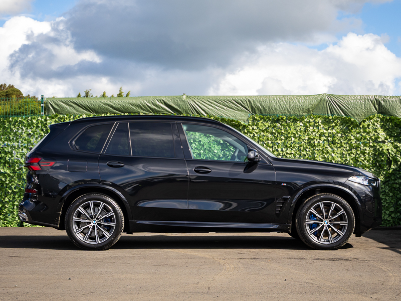 BMW X5 Xdrive50e M Sport  Black #3