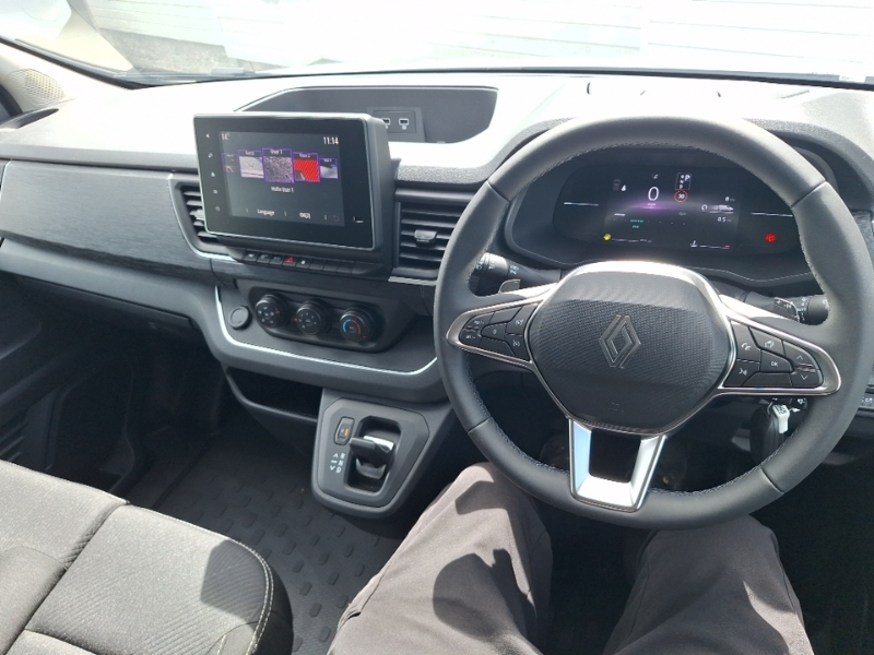Renault Trafic Ll30 Blue Dci 150 Extra Safety Van White #3
