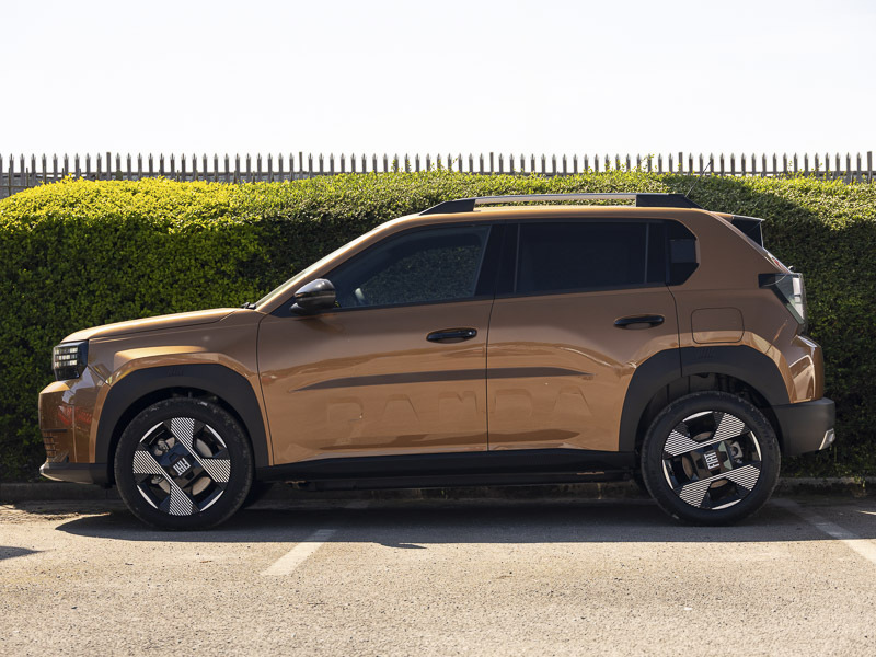 Fiat Panda 83Kw La Prima 44Kwh Brown #4