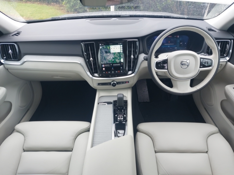 Volvo V60 2.0 B4p Plus Dark 7 Speed Black #3