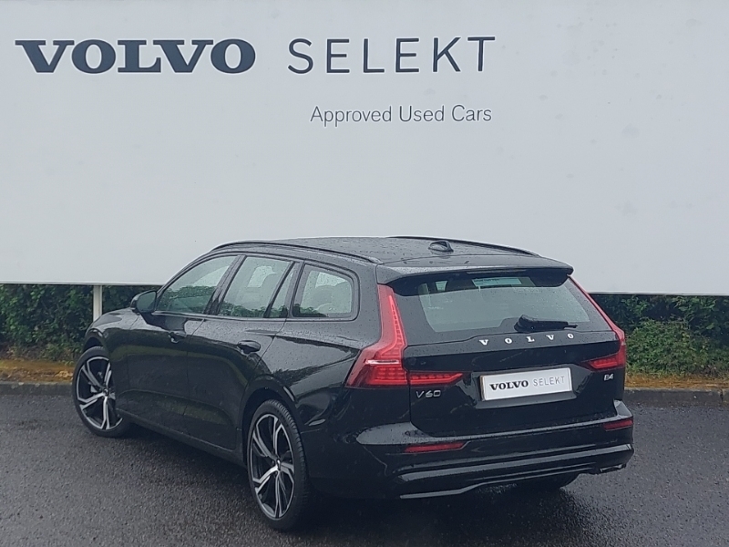 Volvo V60 2.0 B4p Plus Dark 7 Speed Black #2