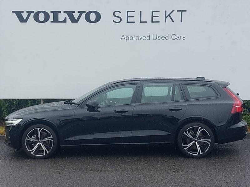 Volvo V60 2.0 B4p Plus Dark 7 Speed Black #4