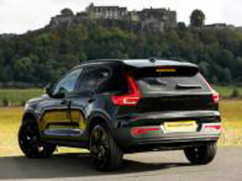Volvo XC40 2.0 B3p Plus Pro Black Edition SM75EKN Black #2