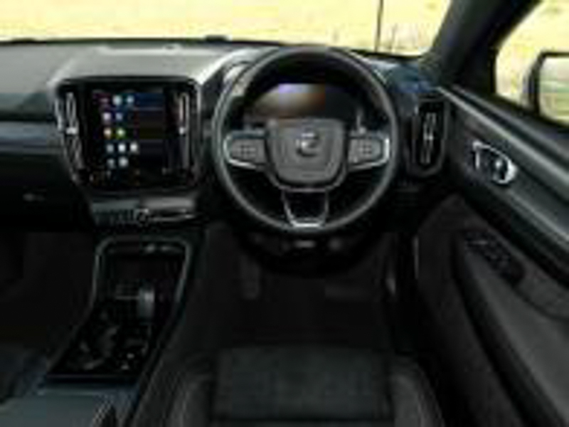 Volvo XC40 2.0 B3p Plus Pro Black Edition SM75EKN Black #6