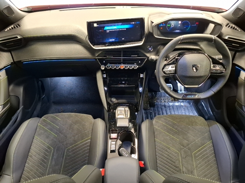 Peugeot e-2008 115Kw Gt Premium 54Kwh Red #3