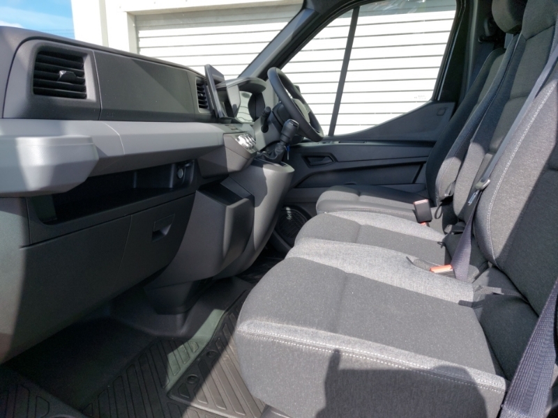 Renault Master Lm35 Blue Dci 130 Advance Medium Roof Van Black #5