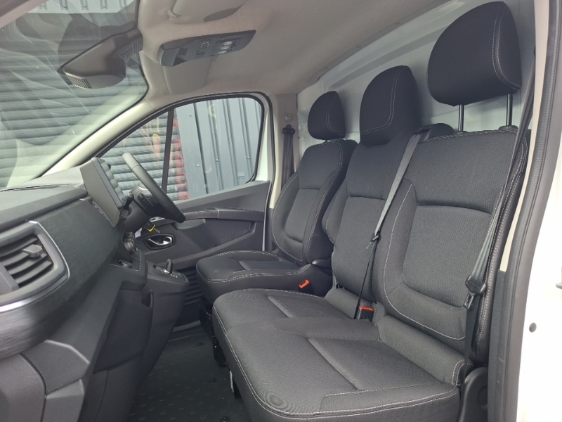 Renault Trafic Ll30 Blue Dci 150 Extra Safety Van Eag9 SD26LVE White #5