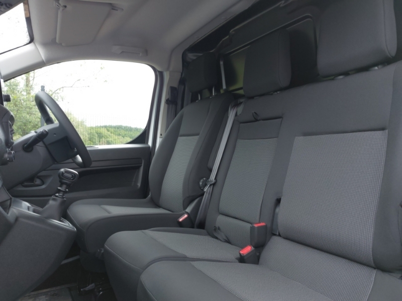Vauxhall Vivaro 1.5 Turbo D 120 Pro H1 Van White #5