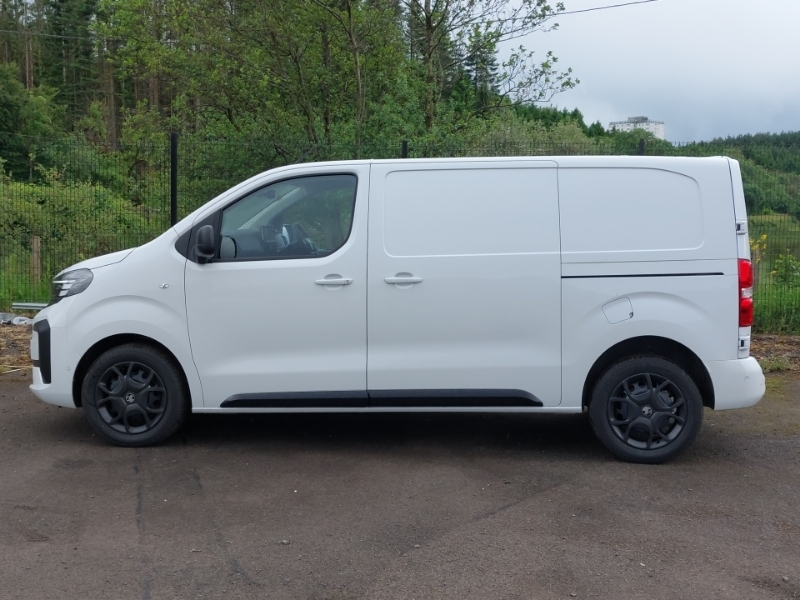 Vauxhall Vivaro 1.5 Turbo D 120 Pro H1 Van White #4