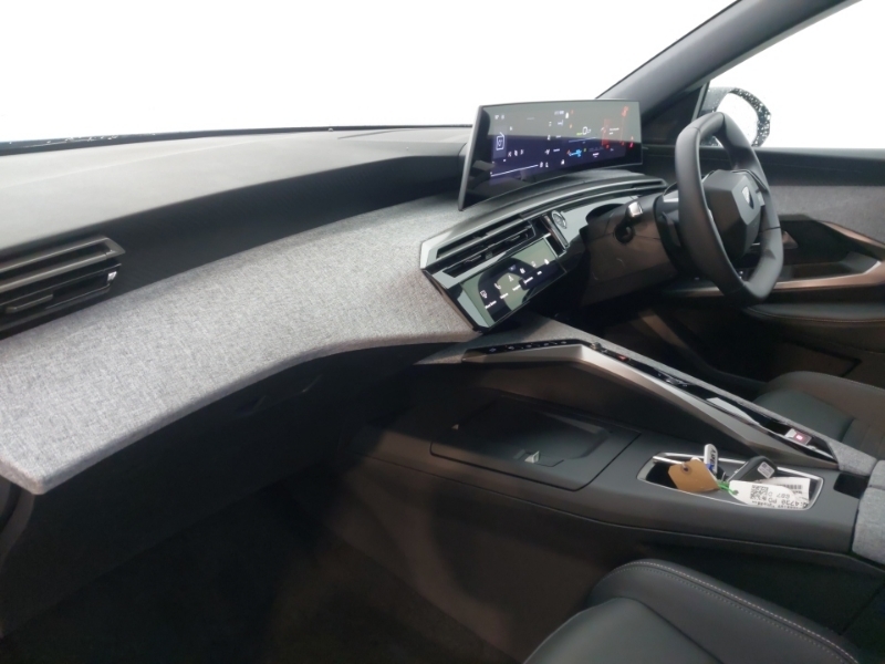Peugeot 3008 157Kw Allure 73Kwh SD26XFV Blue #5