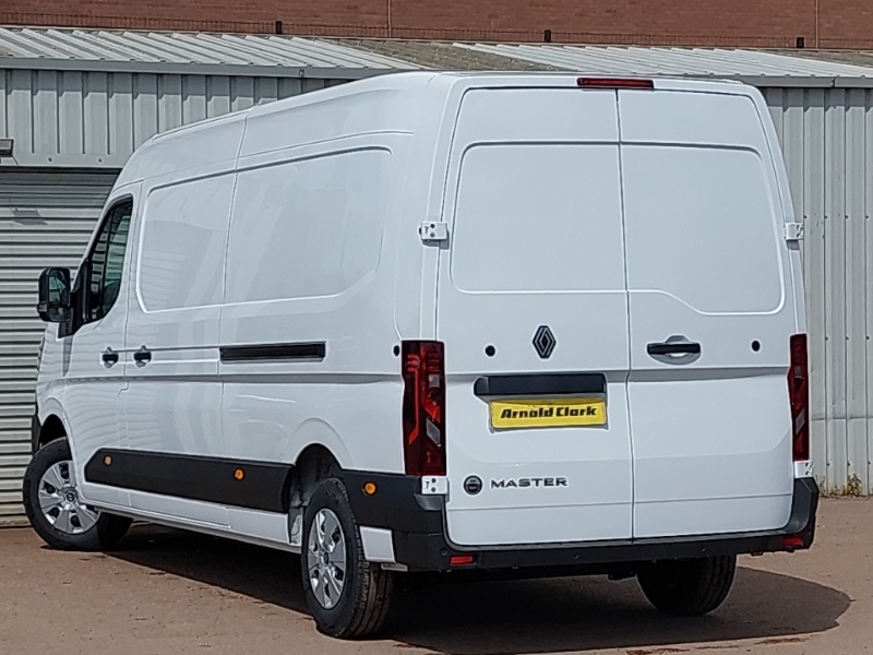 Renault Master Lm35 Blue Dci 150 Advance Medium Roof Van White #2