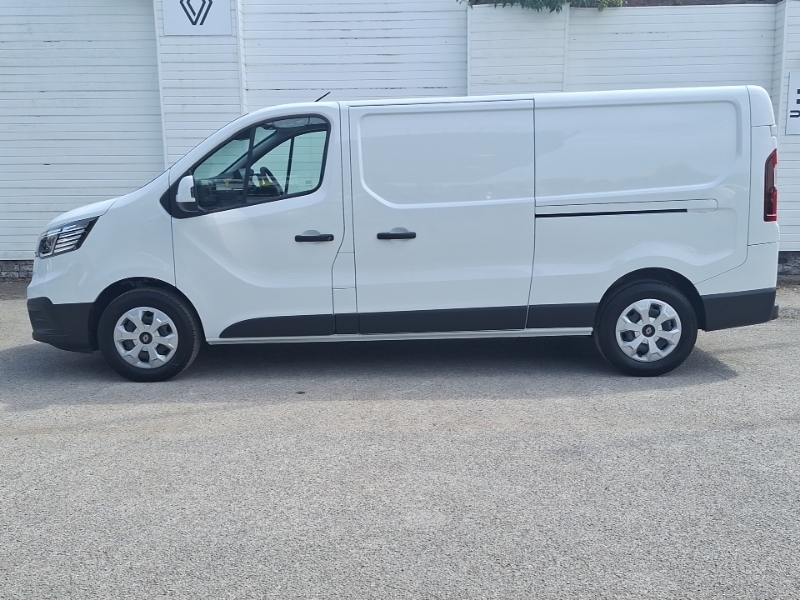 Renault Trafic Ll30 Blue Dci 130 Advance Safety Van SD26KUY White #4