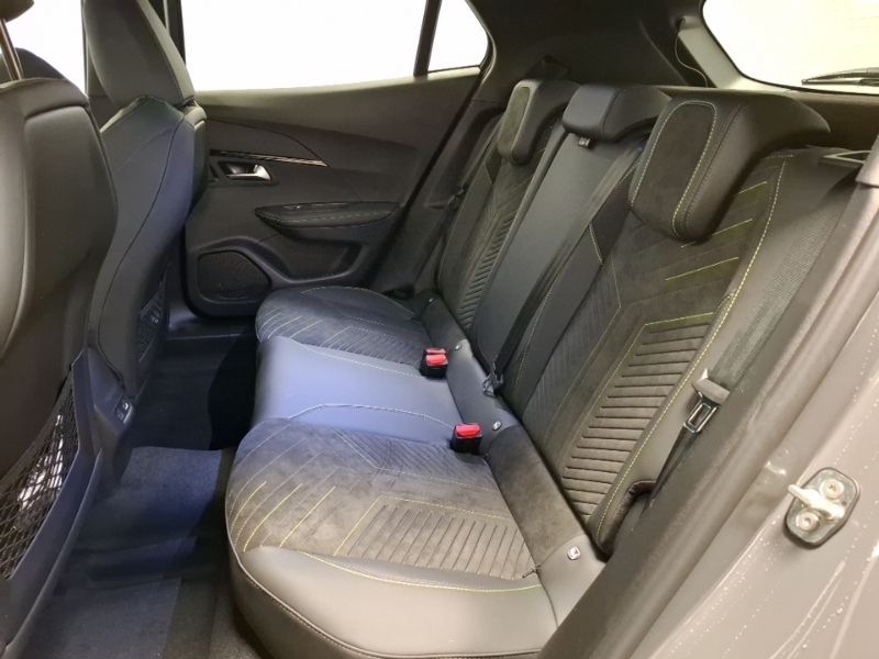 Peugeot 2008 1.2 Puretech 130 Gt Premium Eat8 Grey #6