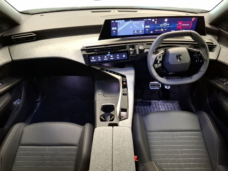 Peugeot 3008 157Kw Allure 73Kwh White #3