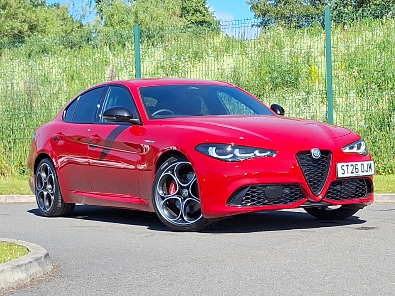Alfa Romeo Giulia 2.0 Turbo Veloce Red