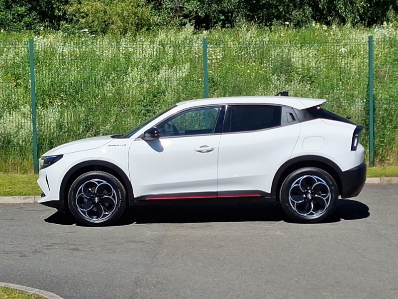 Alfa Romeo Junior 115Kw Elettrica Speciale 54Kwh White #4
