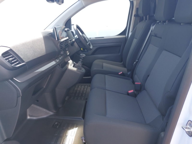 Peugeot Expert 2.0 Bluehdi 145 Asphalt Van White #5