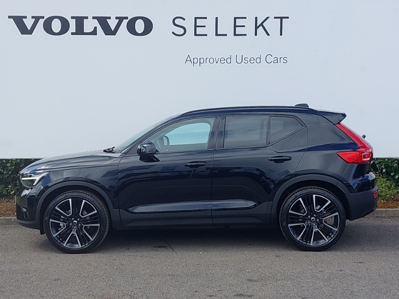 Volvo XC40 2.0 B3p Ultra Dark SL75FUP Black #4