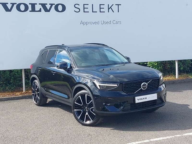 Volvo XC40 2.0 B4p Ultra Dark Black