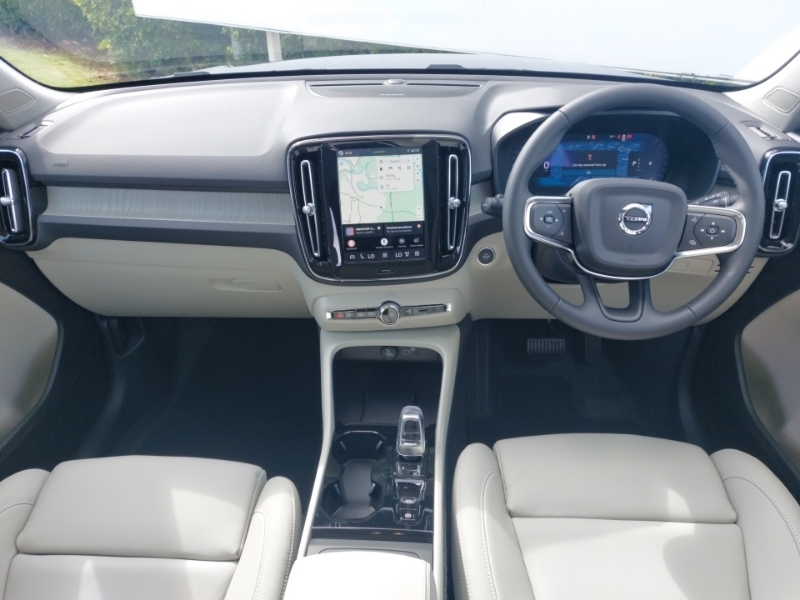Volvo XC40 2.0 B4p Ultra Dark Black #3