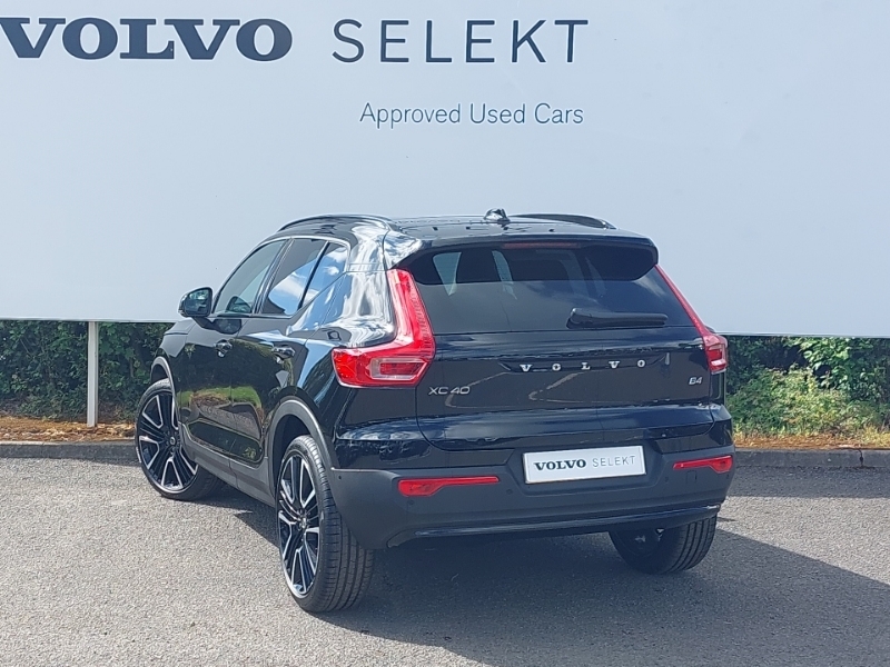 Volvo XC40 2.0 B4p Ultra Dark Black #2