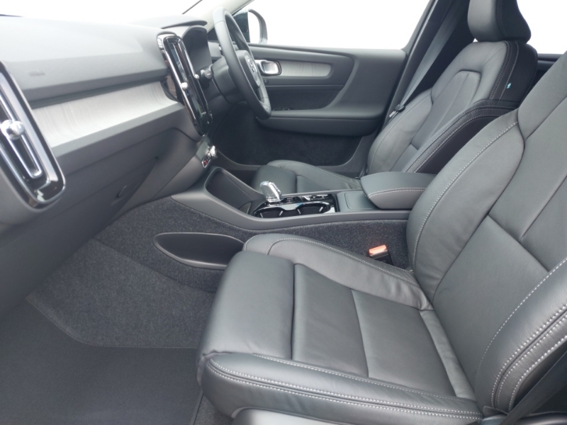Volvo XC40 2.0 B3p Plus Pro Dark Silver #5