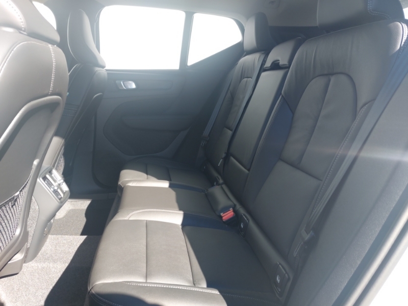 Volvo XC40 2.0 B3p Plus Pro Dark White #6