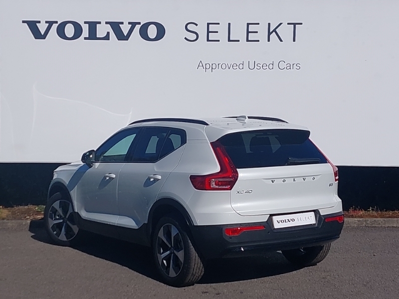 Volvo XC40 2.0 B3p Plus Pro Dark White #2