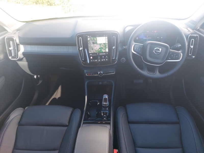 Volvo XC40 2.0 B3p Plus Pro Dark White #3